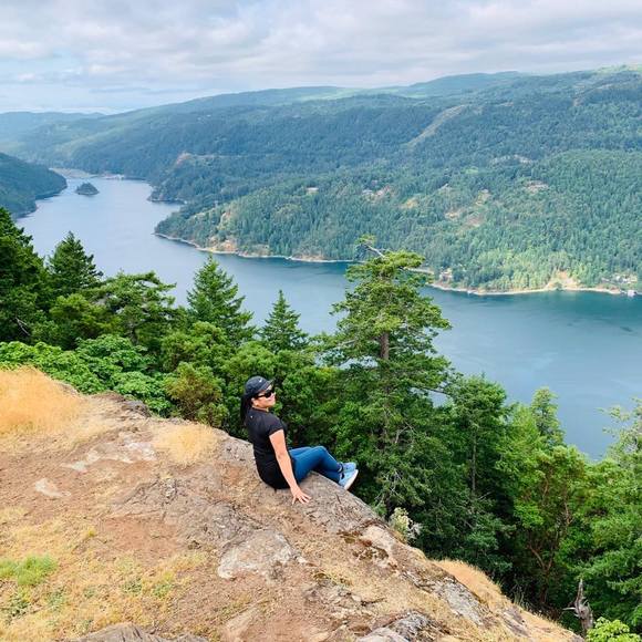 Meet your Posher, Chris - Picture 1 of 1